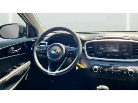 More photos of 2017 Kia Sorento LX at Dorsett Hyundai, IN
