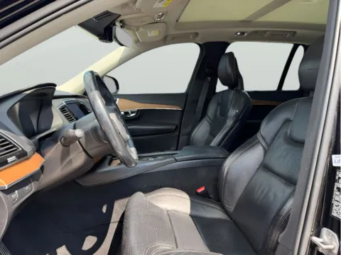 More photos of 2016 Volvo XC90 T6; 7-seat T6 Inscription at Dorsett Hyundai, IN
