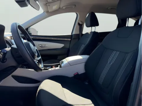 More photos of 2023 Hyundai Tucson SEL at Dorsett Hyundai, IN