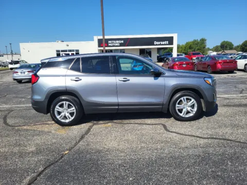 More photos of 2020 GMC Terrain SLE at Dorsett Hyundai, IN