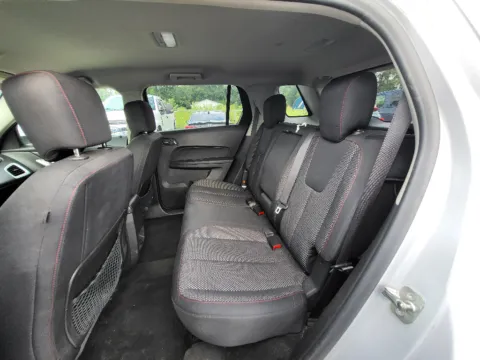 More photos of 2015 GMC Terrain SLE at Dorsett Hyundai, IN