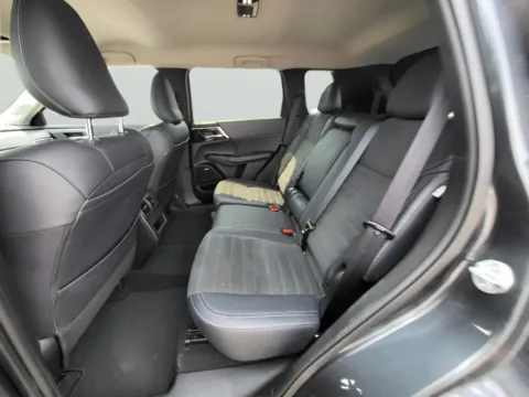 More photos of 2025 Mitsubishi Outlander SE at Dorsett Hyundai, IN