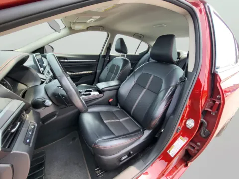 More photos of 2024 Nissan Altima 2.5 SR at Dorsett Hyundai, IN