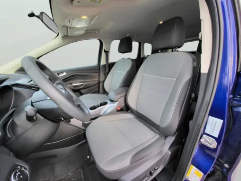 More photos of 2015 Ford Escape SE at Dorsett Hyundai, IN
