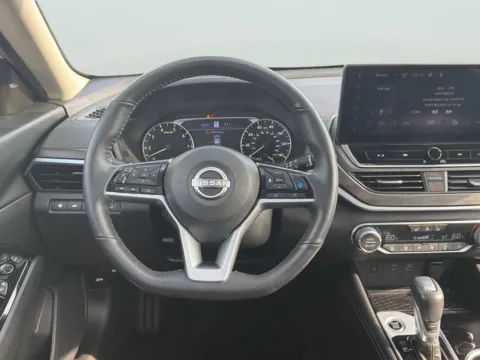 More photos of 2025 Nissan Altima SL at Dorsett Hyundai, IN