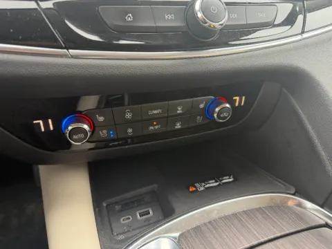 More photos of 2022 Buick Enclave Avenir at Dorsett Hyundai, IN