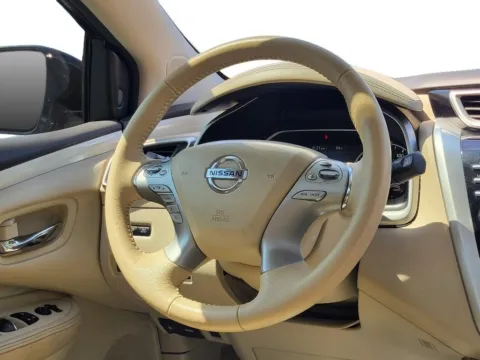 More photos of 2015 Nissan Murano SL at Dorsett Hyundai, IN