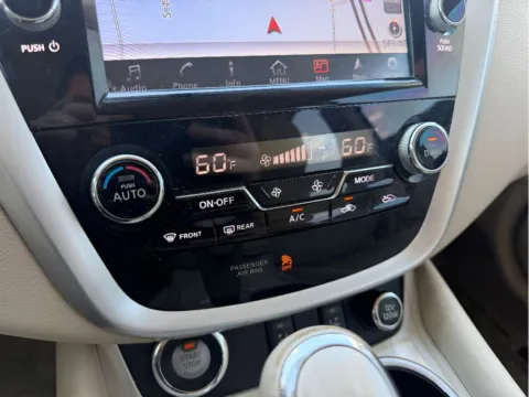 More photos of 2015 Nissan Murano SL at Dorsett Hyundai, IN