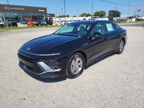 Black 2026 Hyundai Sonata SE for sale in Terre Haute, IN