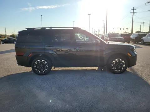 More photos of 2027 Hyundai Santa Fe SEL at Dorsett Hyundai, IN