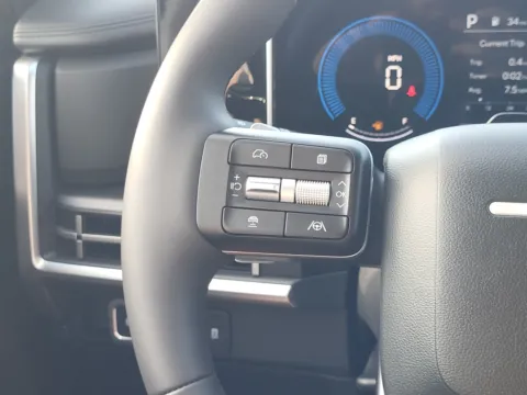 More photos of 2027 Hyundai Santa Fe SEL at Dorsett Hyundai, IN
