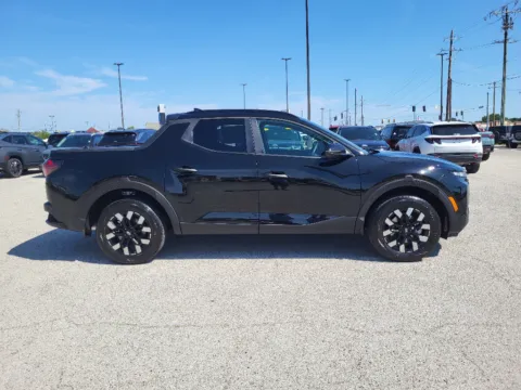 More photos of 2027 Hyundai Santa Cruz SEL Activity at Dorsett Hyundai, IN