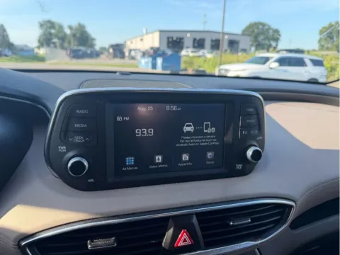 More photos of 2019 Hyundai Santa Fe SEL at Dorsett Hyundai, IN