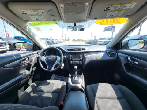 Photos of 2015 Nissan Rogue S for sale in Terre Haute, IN at Dorsett Hyundai