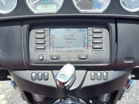 More photos of 2014 Harley-Davidson FLHTCUI Ultra Classic at Dorsett Hyundai, IN
