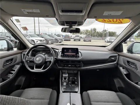 More photos of 2022 Nissan Rogue S at Dorsett Hyundai, IN