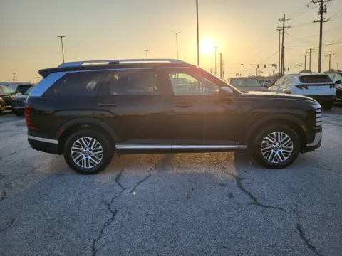 More photos of 2027 Hyundai Palisade SEL 7P at Dorsett Hyundai, IN