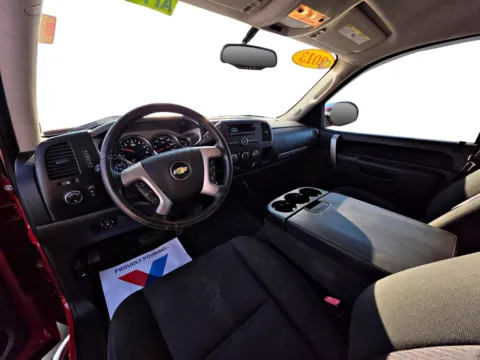 Photos of 2013 Chevrolet Silverado 1500 LT for sale in Terre Haute, IN at Dorsett Hyundai