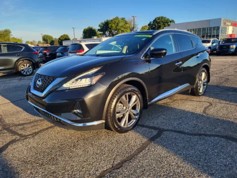 Black 2019 Nissan Murano Platinum for sale in Terre Haute, IN