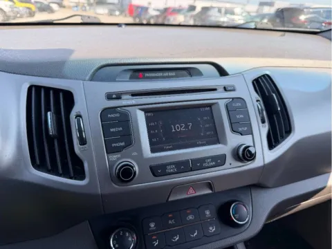 More photos of 2016 Kia Sportage LX at Dorsett Hyundai, IN