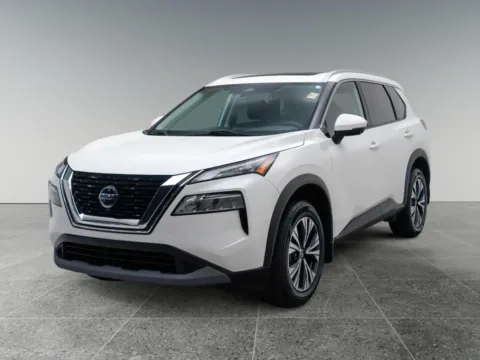 White 2021 Nissan Rogue SV for sale in Terre Haute, IN