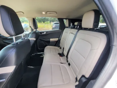 More photos of 2020 Ford Escape SEL at Dorsett Hyundai, IN