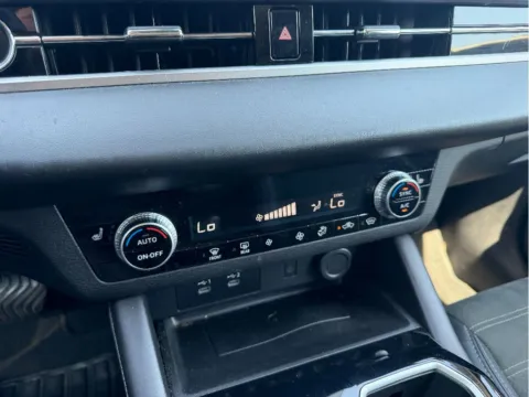 More photos of 2025 Mitsubishi Outlander SE at Dorsett Hyundai, IN