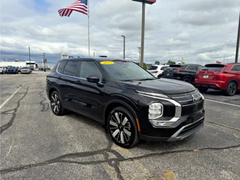 More photos of 2025 Mitsubishi Outlander SE at Dorsett Hyundai, IN