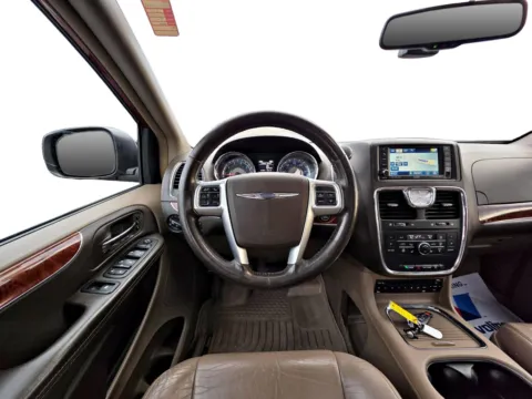 More photos of 2011 Chrysler Town & Country Limited at Dorsett Hyundai, IN