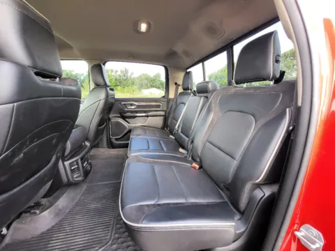 More photos of 2020 Ram 1500 Laramie at Dorsett Hyundai, IN