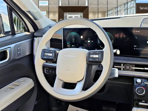 More photos of 2027 Hyundai Santa Fe Hybrid Calligraphy at Dorsett Hyundai, IN