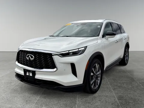 White 2024 INFINITI QX60 LUXE for sale in Terre Haute, IN