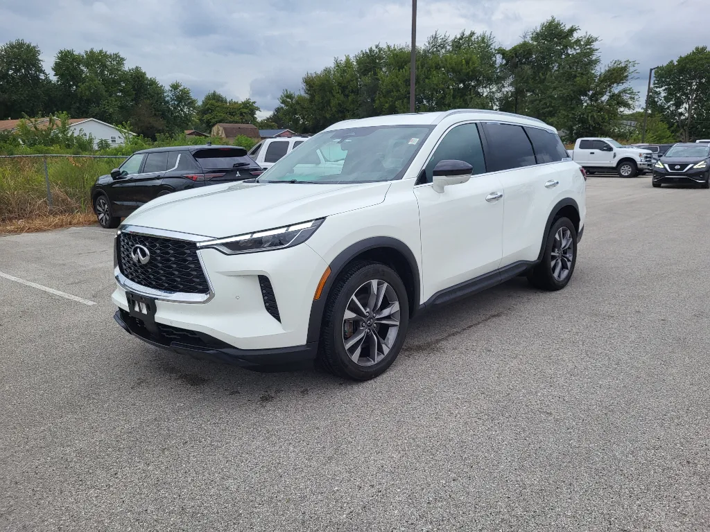 2024 INFINITI QX60 LUXE