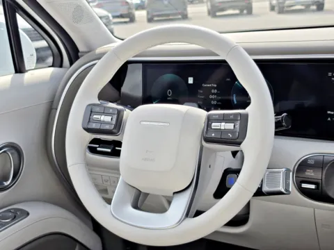 More photos of 2027 Hyundai Palisade Hybrid SEL 7P at Dorsett Hyundai, IN