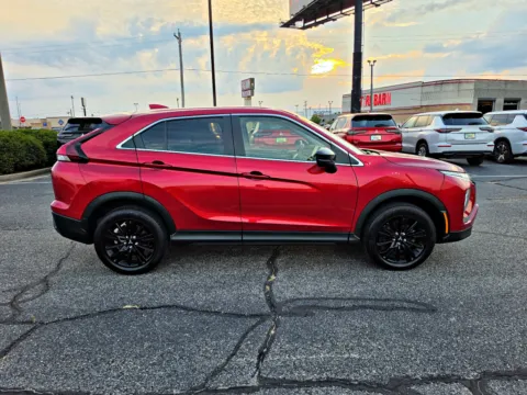 More photos of 2024 Mitsubishi Eclipse Cross LE at Dorsett Hyundai, IN