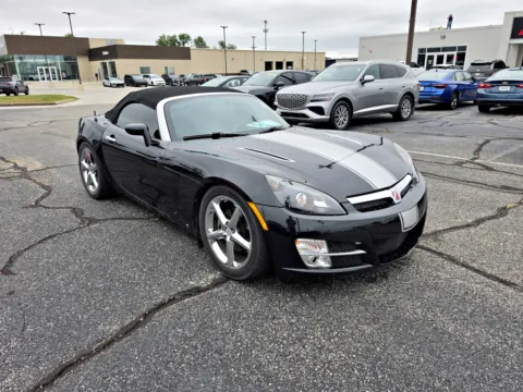 More photos of 2008 Saturn Sky Carbon Flash SE at Dorsett Hyundai, IN