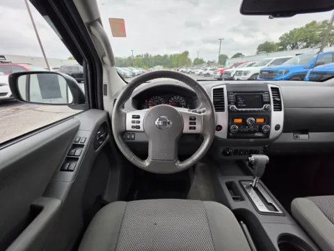 More photos of 2017 Nissan Frontier SV V6 at Dorsett Hyundai, IN