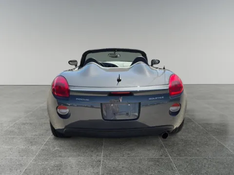 More photos of 2008 Pontiac Solstice at Dorsett Hyundai, IN