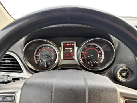 More photos of 2018 Dodge Journey Crossroad at Dorsett Hyundai, IN
