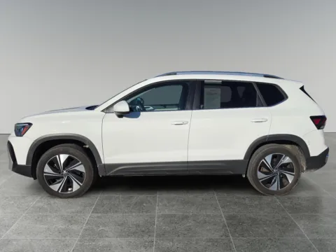 Photos of 2025 Volkswagen Taos SE for sale in Terre Haute, IN at Dorsett Hyundai