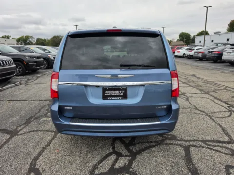 More photos of 2011 Chrysler Town & Country Limited at Dorsett Hyundai, IN
