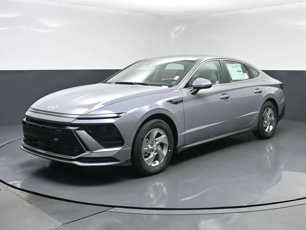 2025 Hyundai Sonata SE for sale in Terre Haute, IN