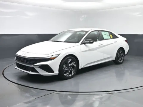 White 2025 Hyundai Elantra HEV SEL Sport for sale in Terre Haute, IN