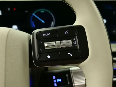 More photos of 2025 Hyundai Santa Fe Hybrid Calligraphy at Dorsett Hyundai, IN