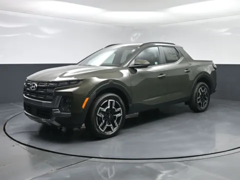 Green 2025 Hyundai Santa Cruz Limited for sale in Terre Haute, IN