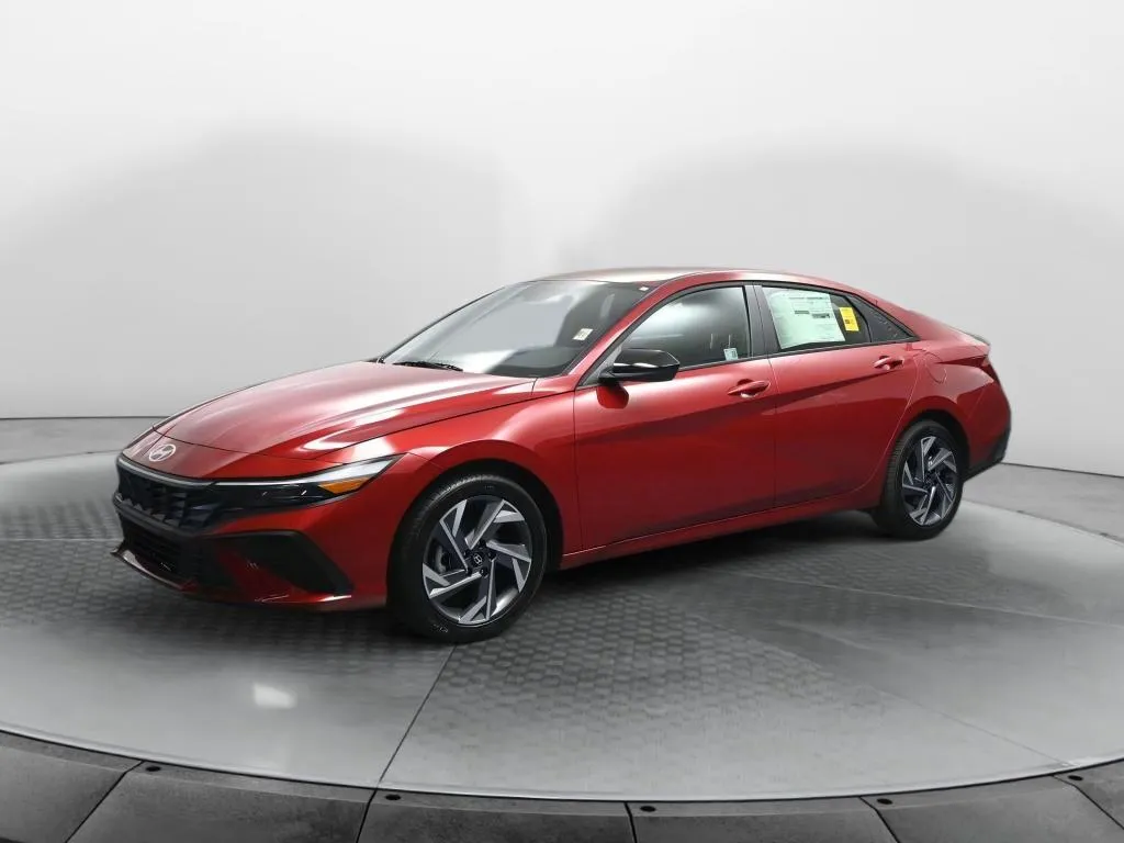 Red 2025 Hyundai Elantra SEL Sport for sale in Terre Haute, IN