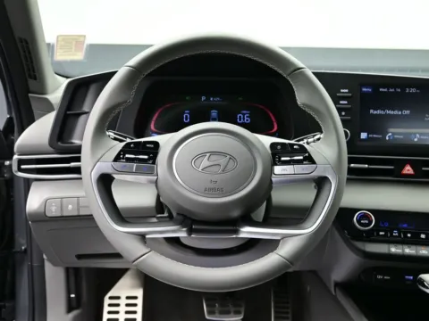 More photos of 2025 Hyundai Elantra SEL Sport at Dorsett Hyundai, IN