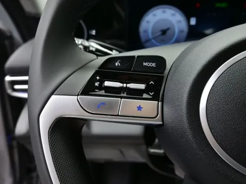 More photos of 2025 Hyundai Elantra Limited at Dorsett Hyundai, IN