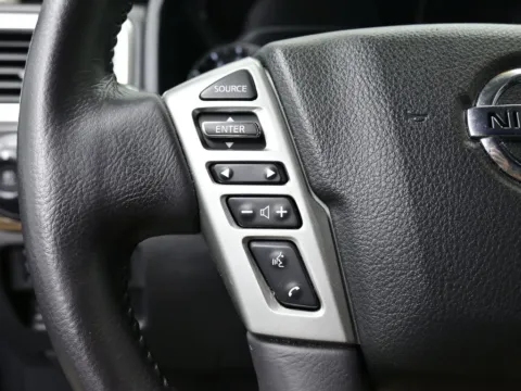 More photos of 2021 Nissan Titan SL at Dorsett Hyundai, IN