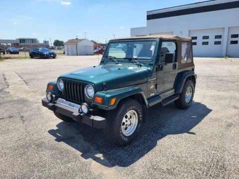 Green 1999 Jeep Wrangler Sahara for sale in Terre Haute, IN